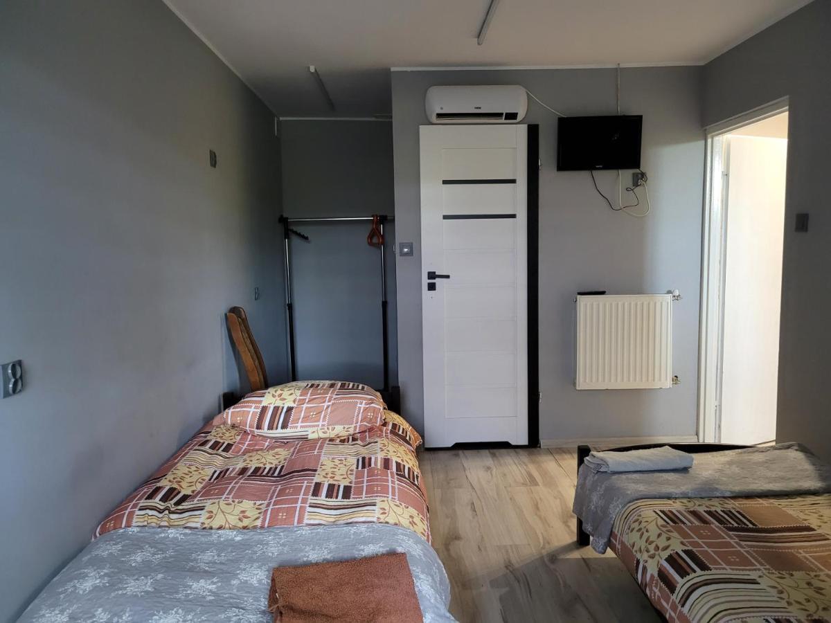 Отель Sebar Gorzyce  Экстерьер фото