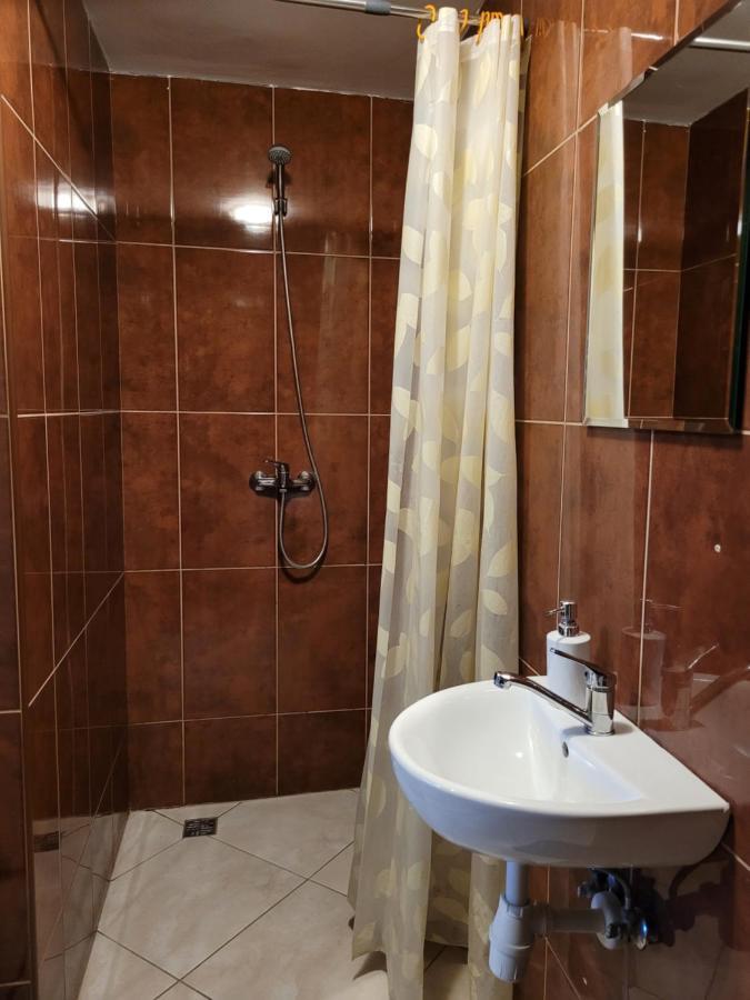 Отель Sebar Gorzyce  Экстерьер фото