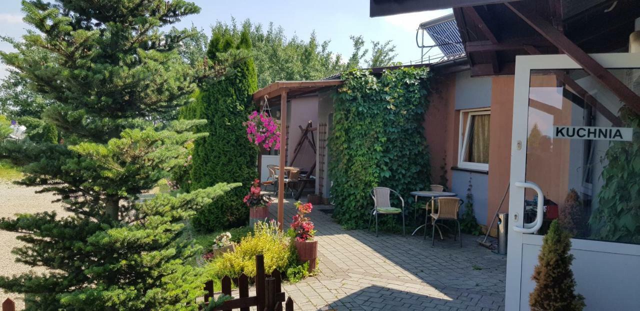 Отель Sebar Gorzyce  Экстерьер фото